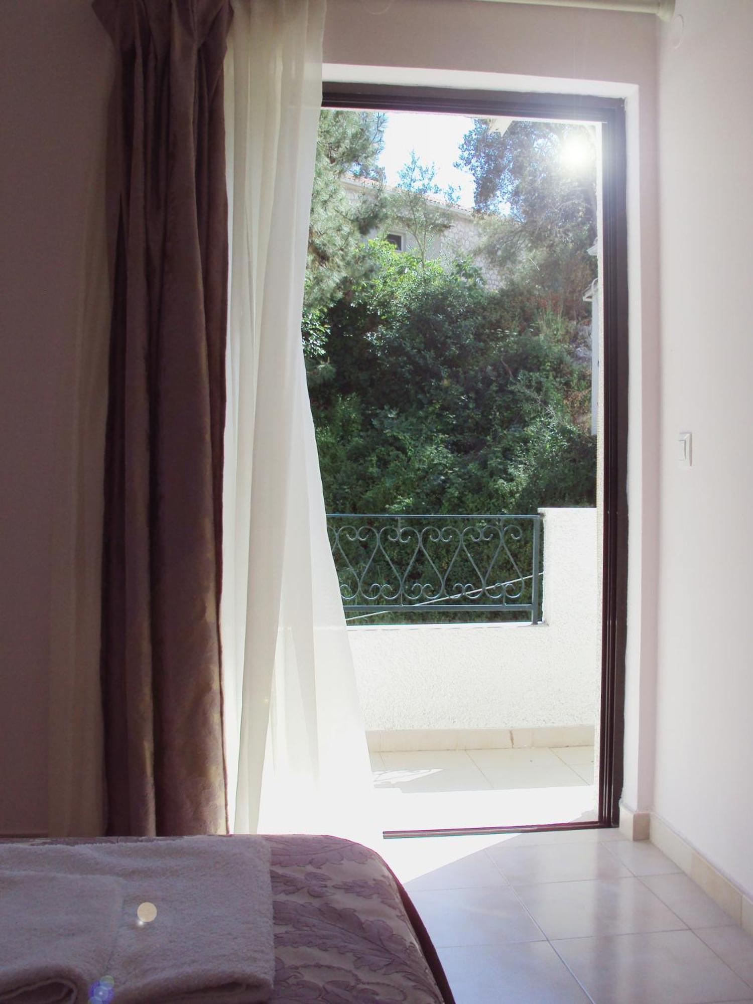 Yasemi Rooms Vasiliki  Ruang foto